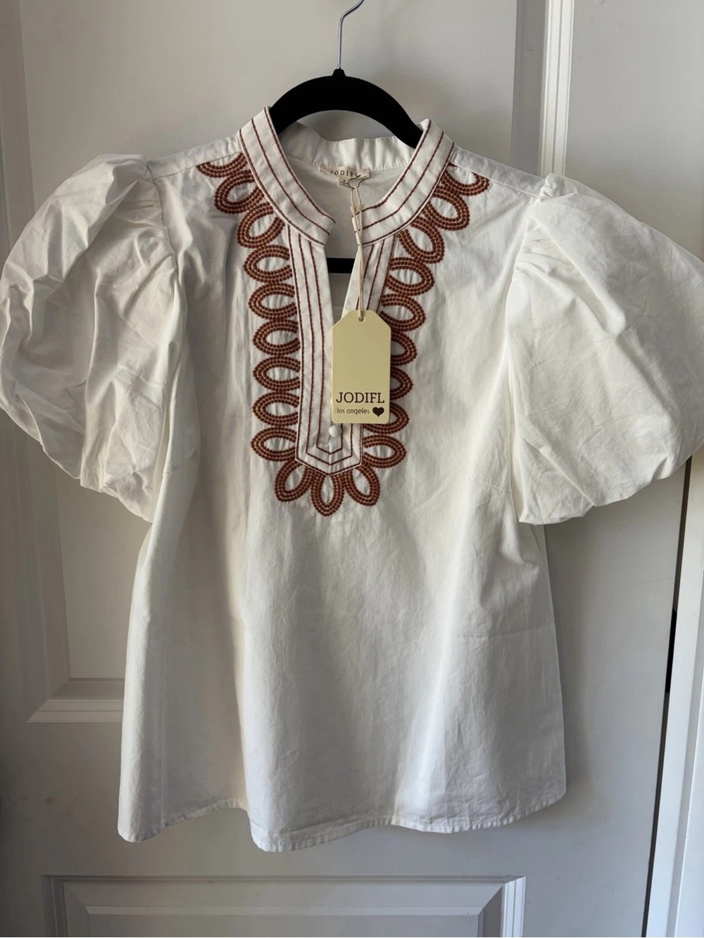 JODIFL White Puff-Sleeve Blouse with Brown Embroidered Placket